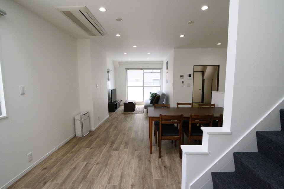QUAYSIDE SAKURAGICHO 401 Apartment in Yokohama
