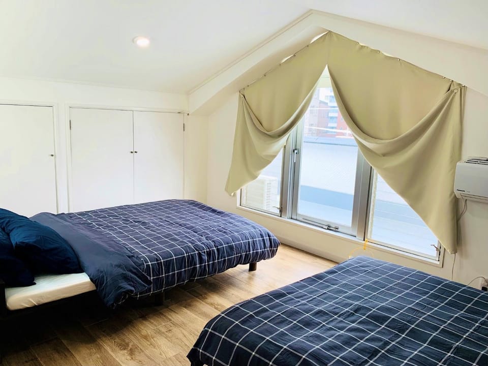QUAYSIDE SAKURAGICHO 401 Apartment in Yokohama
