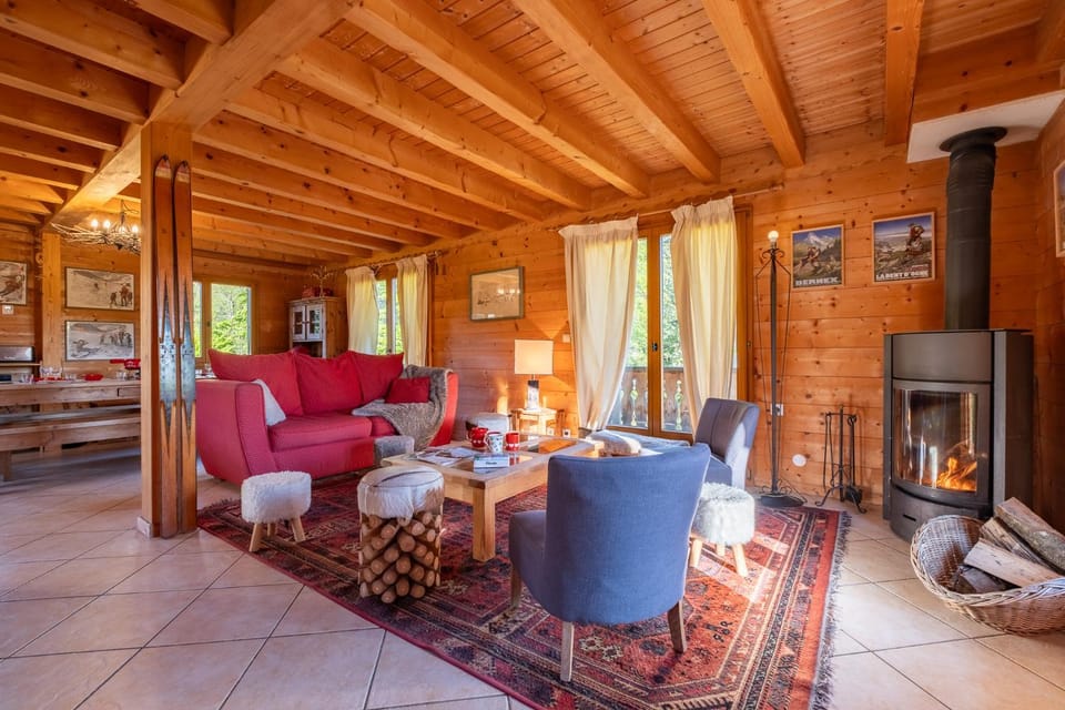 Living room, fireplace