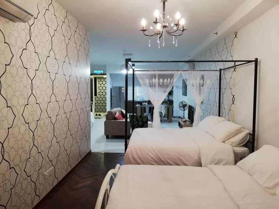 Kitchen or kitchenette, Living room, Bedroom