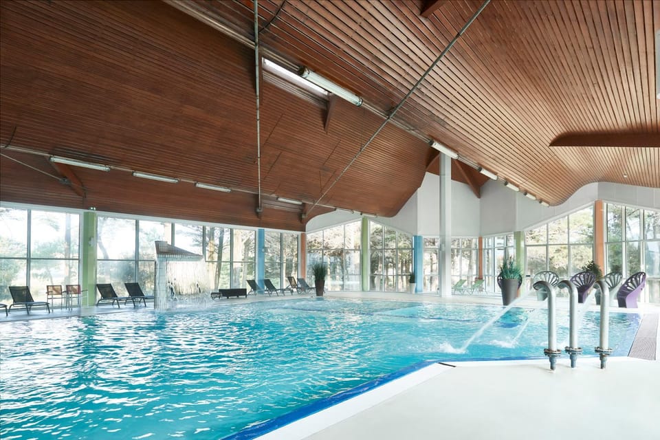 Spa and wellness centre/facilities, Pool view, Swimming pool, Swimming pool, sunbed