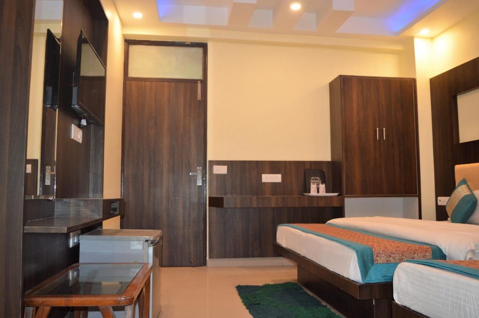 TV and multimedia, Photo of the whole room