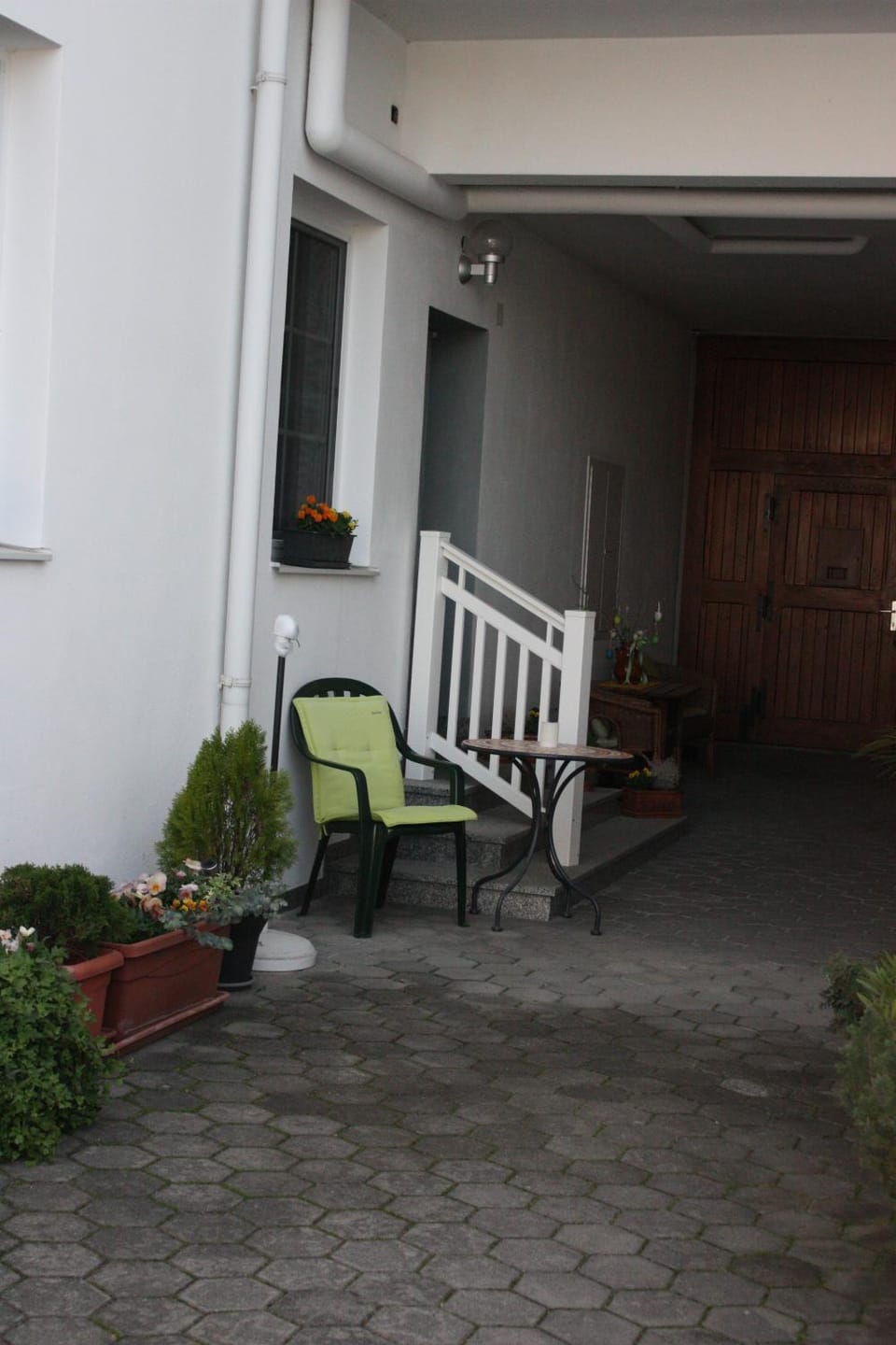Facade/entrance