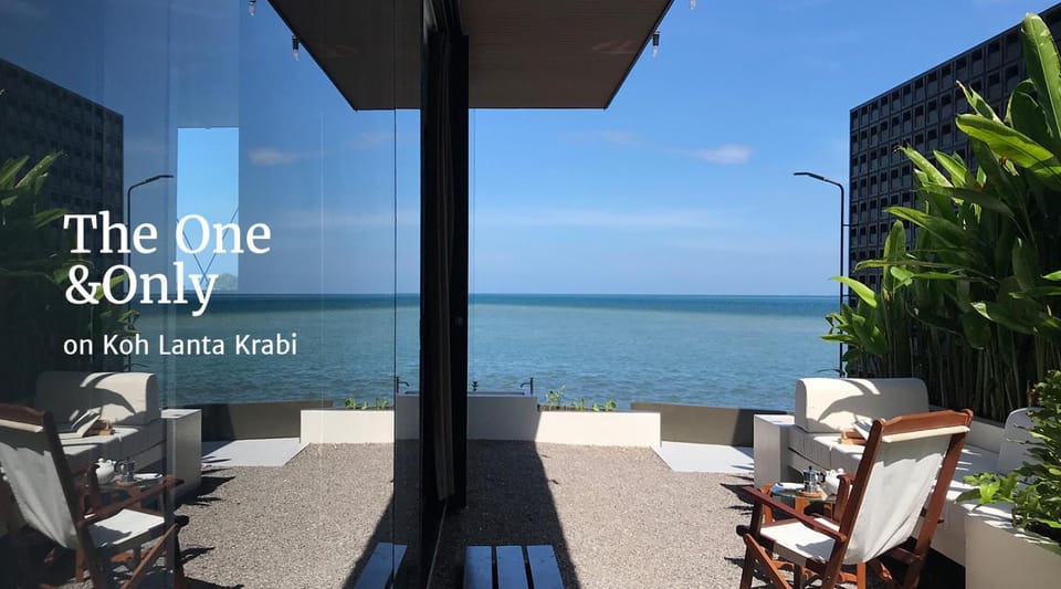 DEEPSPACE cabin on Quiet Beach Cabin in Sala Dan