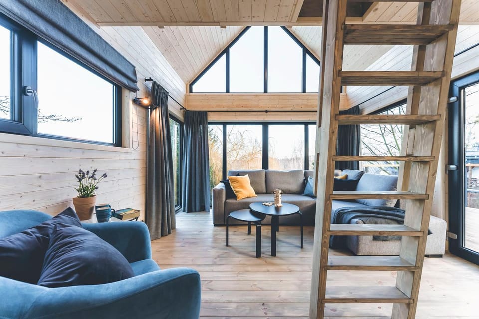 Day, View (from property/room), Living room, Seating area, Garden view