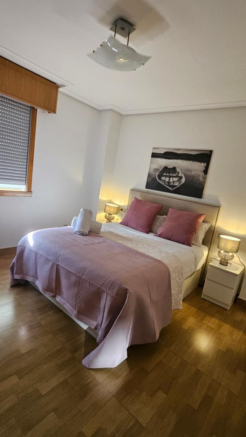 VIVIENDA con INCREIBLES VISTAS A LA PLAYA DE RIAZOR Apartment in A Coruna