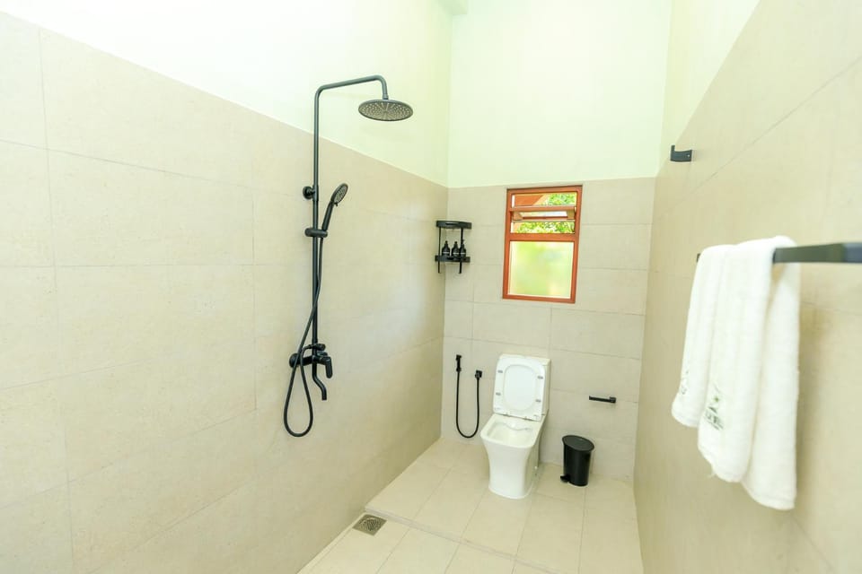 Jungle Villa Cafe & Rooms Hotel in Ahangama