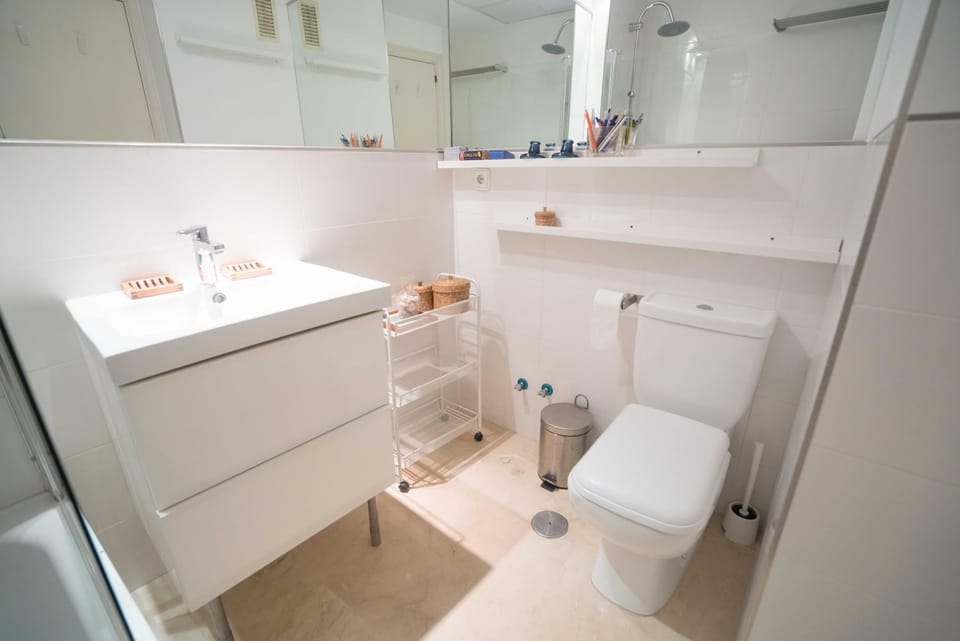 Shower, Bathroom, towels