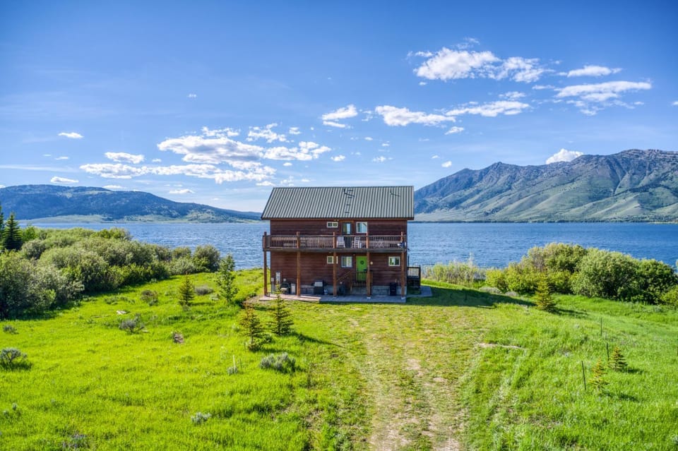 Henrys Lake Goose Bay by KABINO On Henrys Lake almost 3 Acres Satellite Wifi House in Henrys Lake