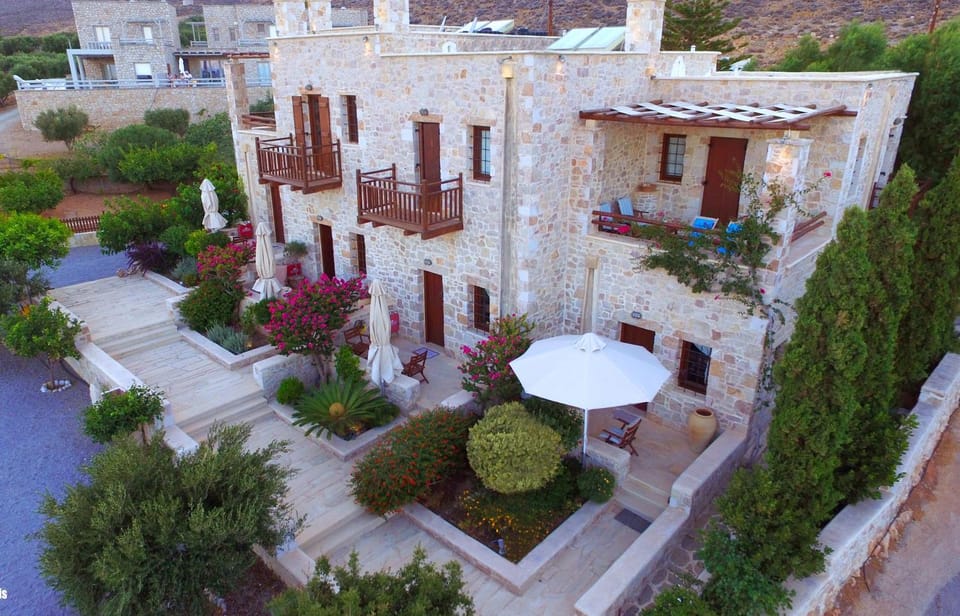 Bird's eye view, On site