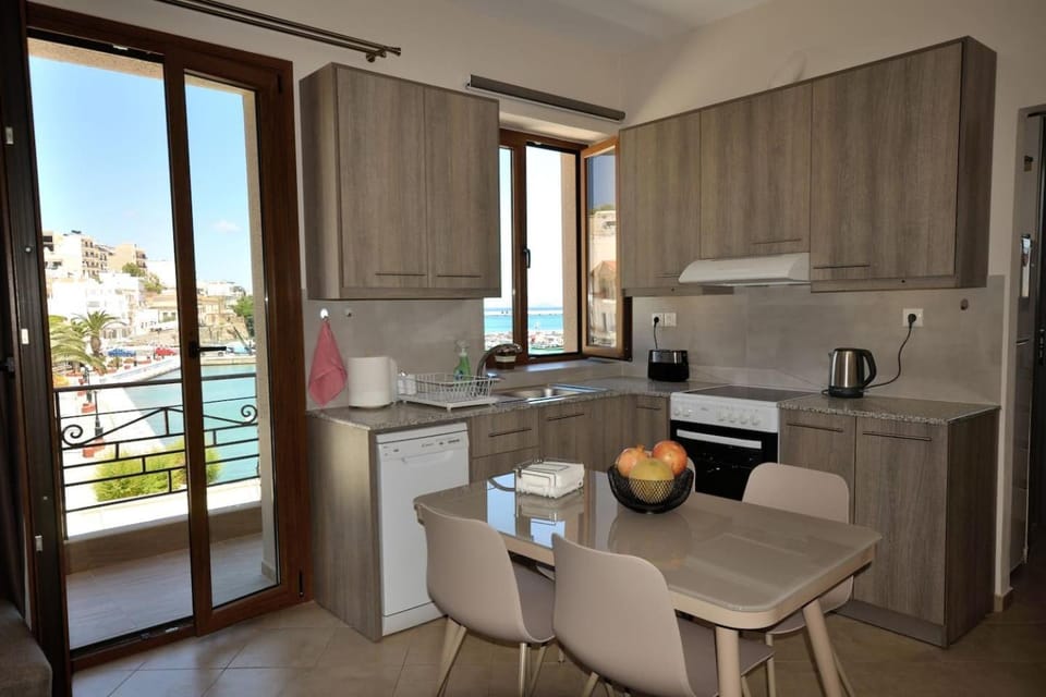 Limani House TOP Location - Amazing View Apartment in Lasithi