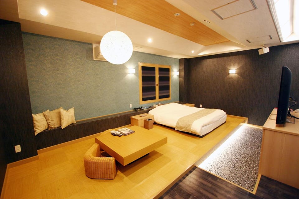 ホテルレックス諏訪 -レジャーホテル - Hotel in Nagano Prefecture