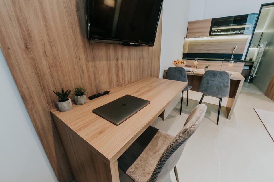 Business facilities, Dining area