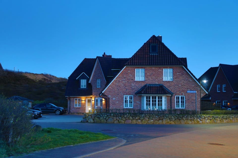 Property building, Parking