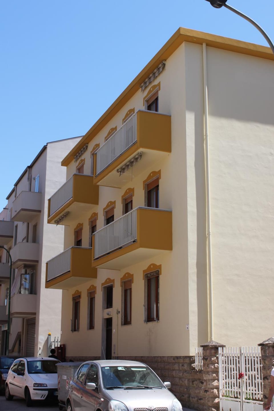 Facade/entrance