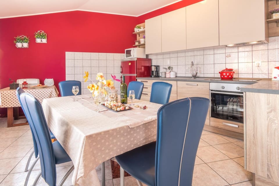 Apartments & Rooms Iva Apartment in Primorje-Gorski Kotar County
