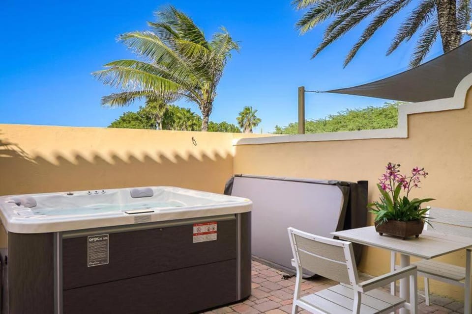 Incredible house in Gold Coast with private jacuzzi NEW REMODELING House in Noord