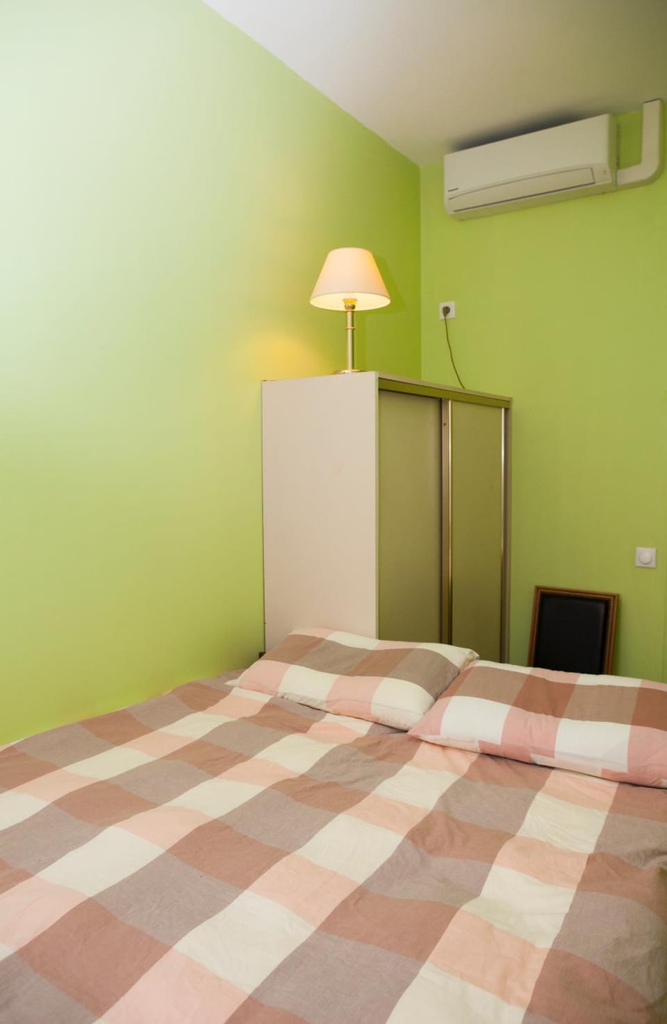 Club246 Paris Saint Martin Bed and Breakfast in Paris