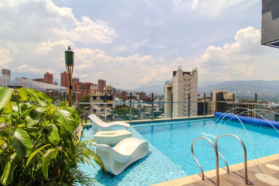 City view, City view, Swimming pool