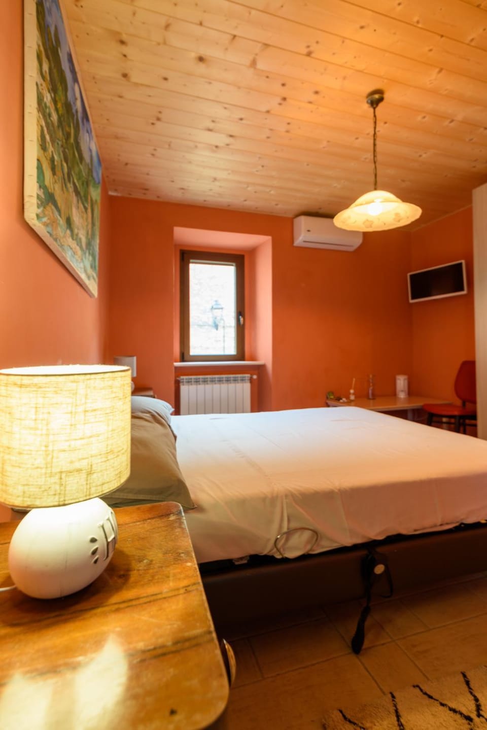 Photo of the whole room