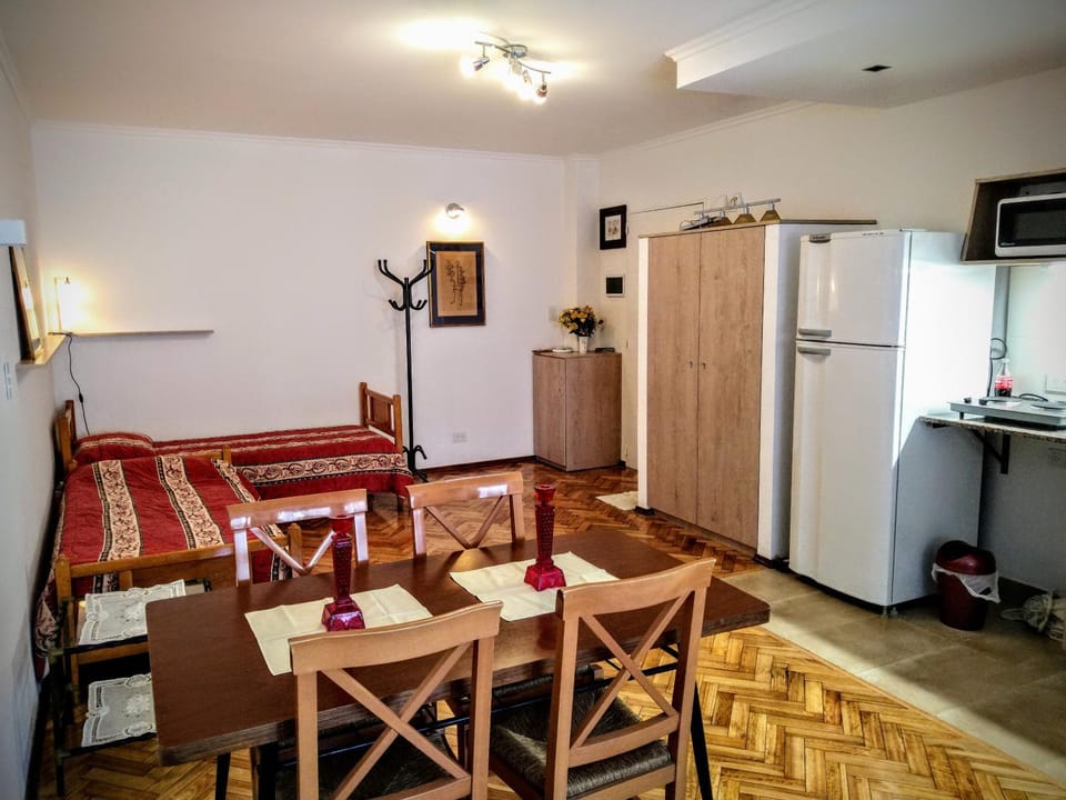 Living room, Photo of the whole room, Dining area