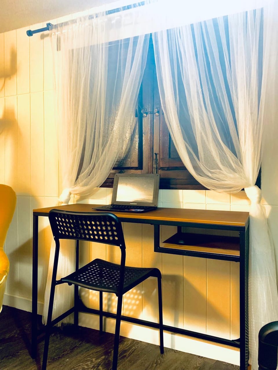 Photo of the whole room