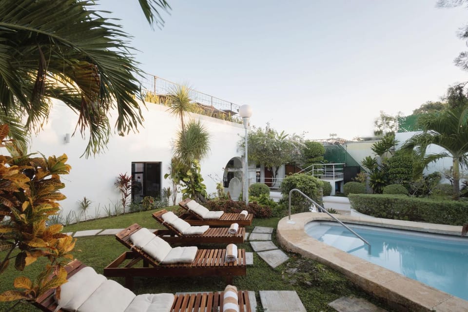 Swimming pool, Swimming pool
