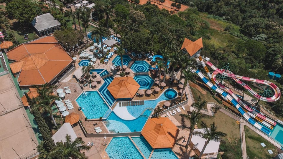 Day, Natural landscape, Bird's eye view, Pool view, Swimming pool, sunbed