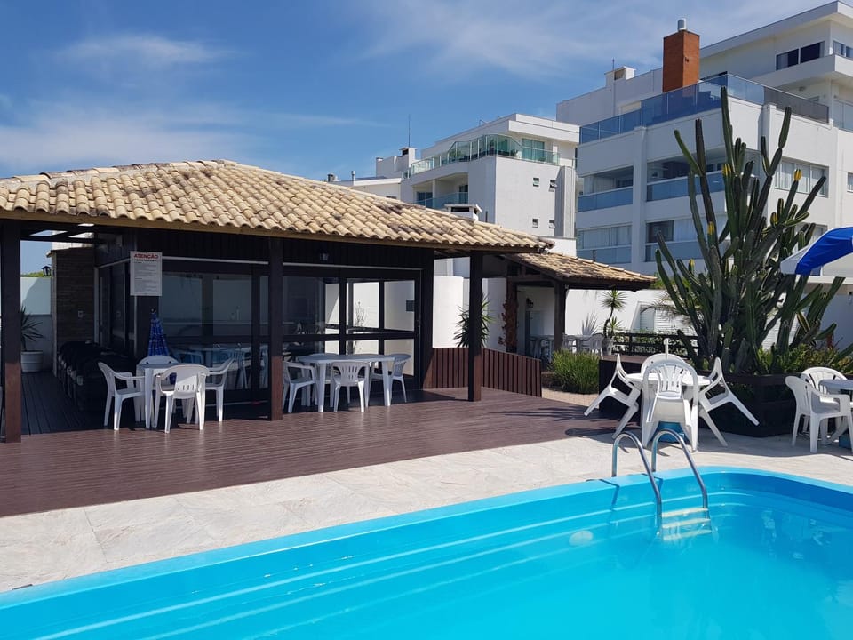 BBQ facilities, Swimming pool