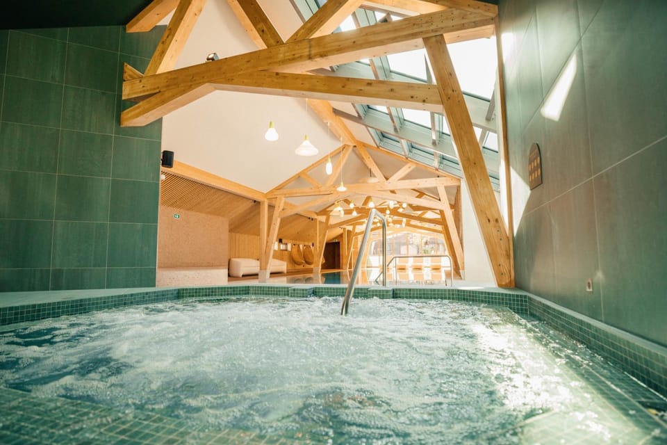 Hot Tub, Spa and wellness centre/facilities