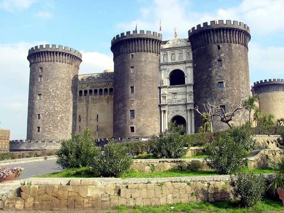 Mecla Suites Bed and Breakfast in Naples