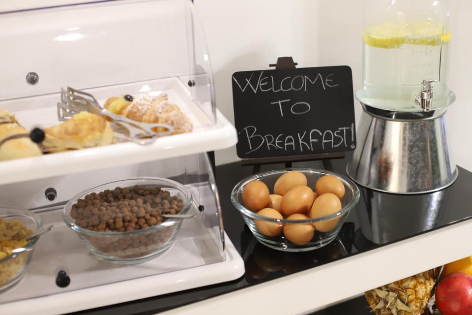 Mecla Suites Bed and Breakfast in Naples