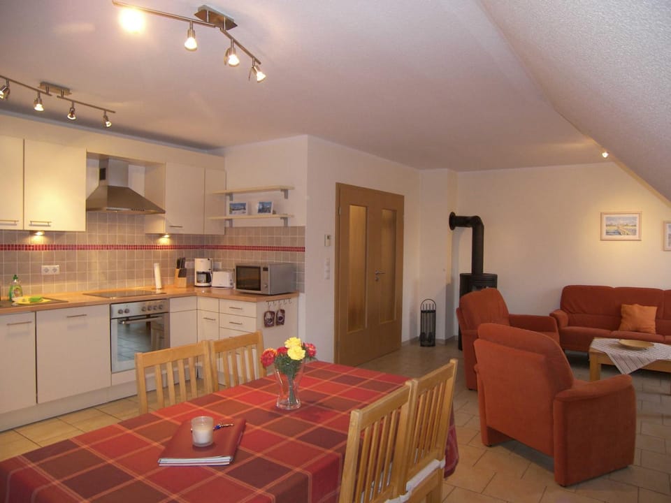 Kitchen or kitchenette, Living room, Seating area, Dining area, oven, stove, toaster