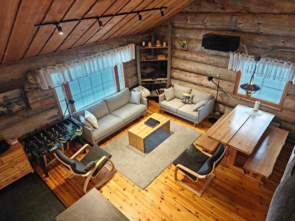 Living room, Seating area