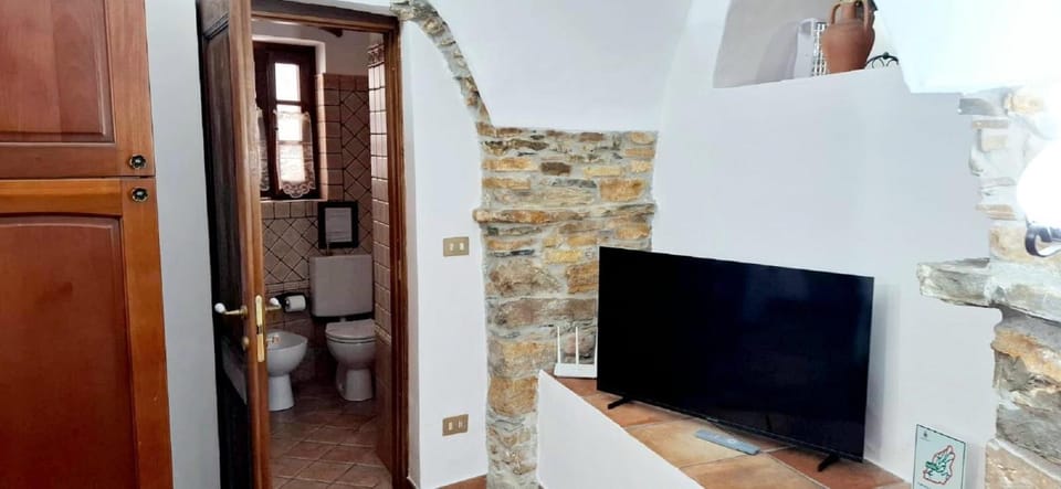 TV and multimedia, Living room, Dining area, kitchen
