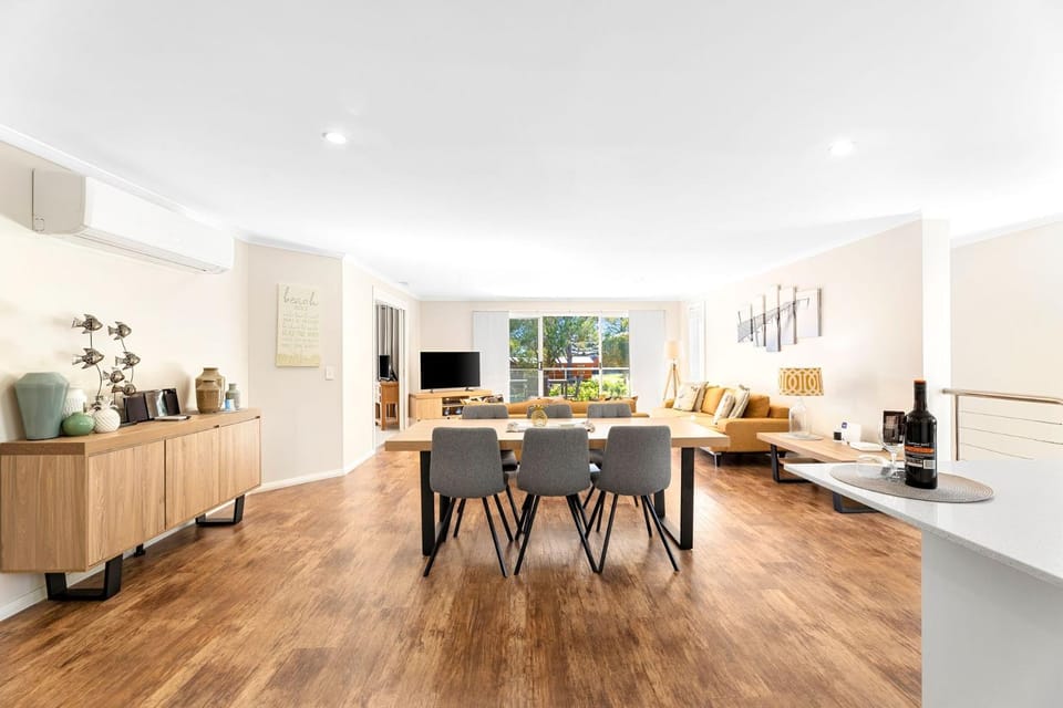 Luxury Boardwalk Apartment Unit 7 Apartment in Narooma