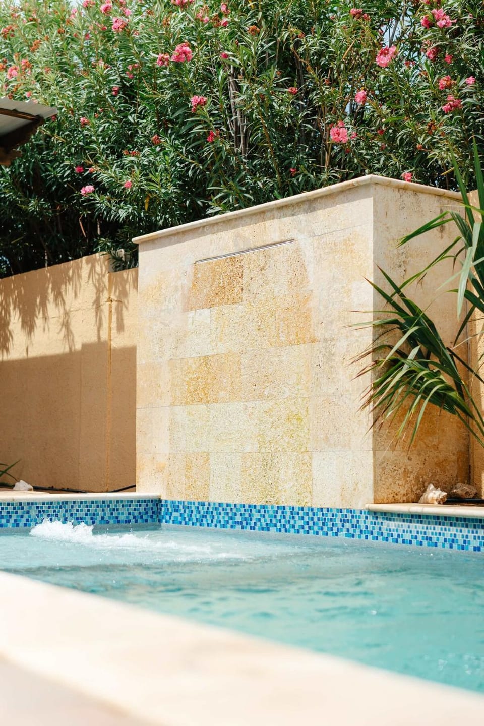 NICE HOUSE WITH PRIVATE POOL IN GOLD COAST House in Noord