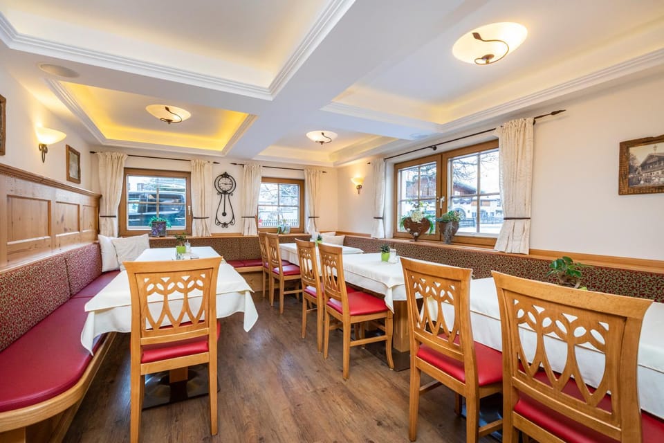 Restaurant/places to eat, Decorative detail