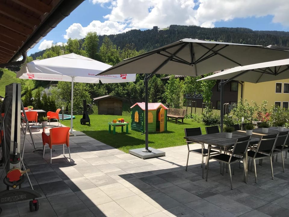 BBQ facilities, Garden