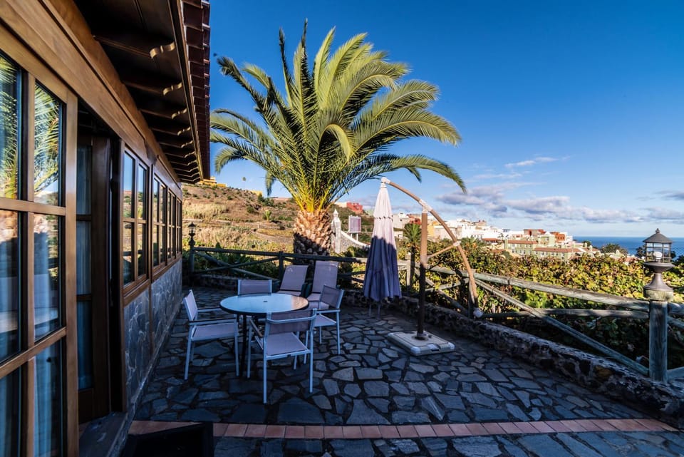 Property building, Balcony/Terrace
