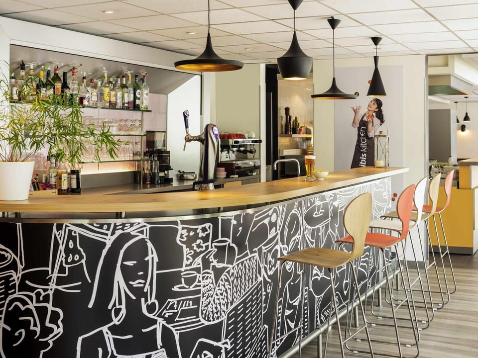 Lounge or bar