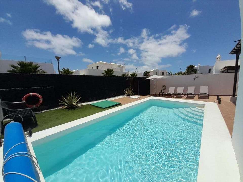 VILLA PAQUITA Villa in Playa Blanca
