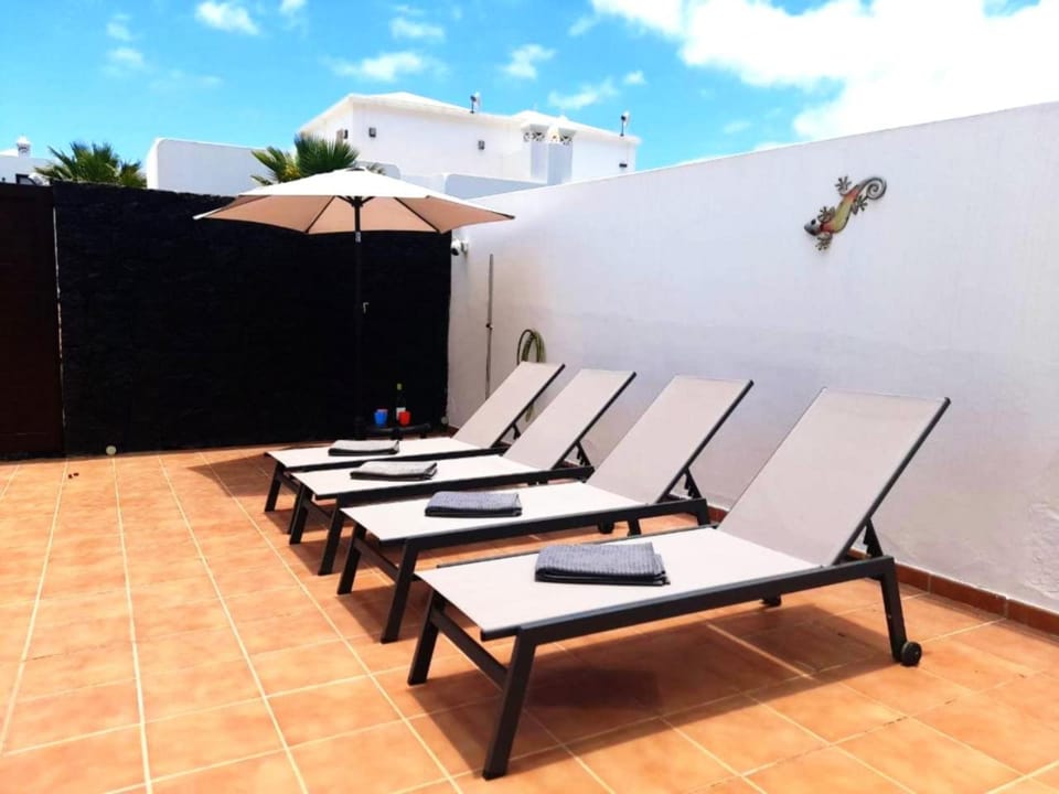 VILLA PAQUITA Villa in Playa Blanca