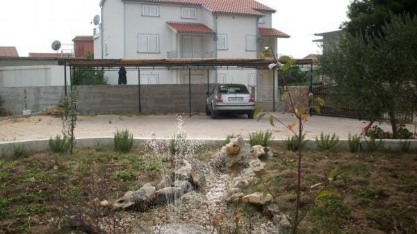 Property building, Facade/entrance, Off site