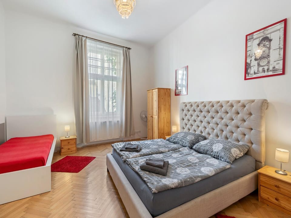 Bed, Photo of the whole room, Bedroom, towels, wardrobe