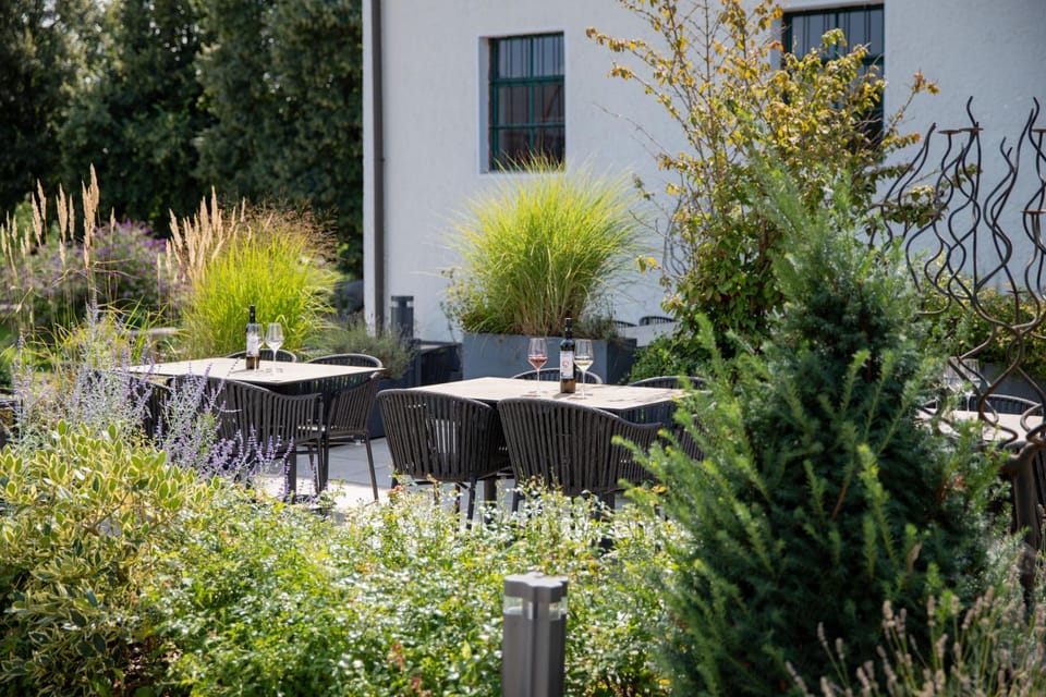 Property building, Garden view, Garden view