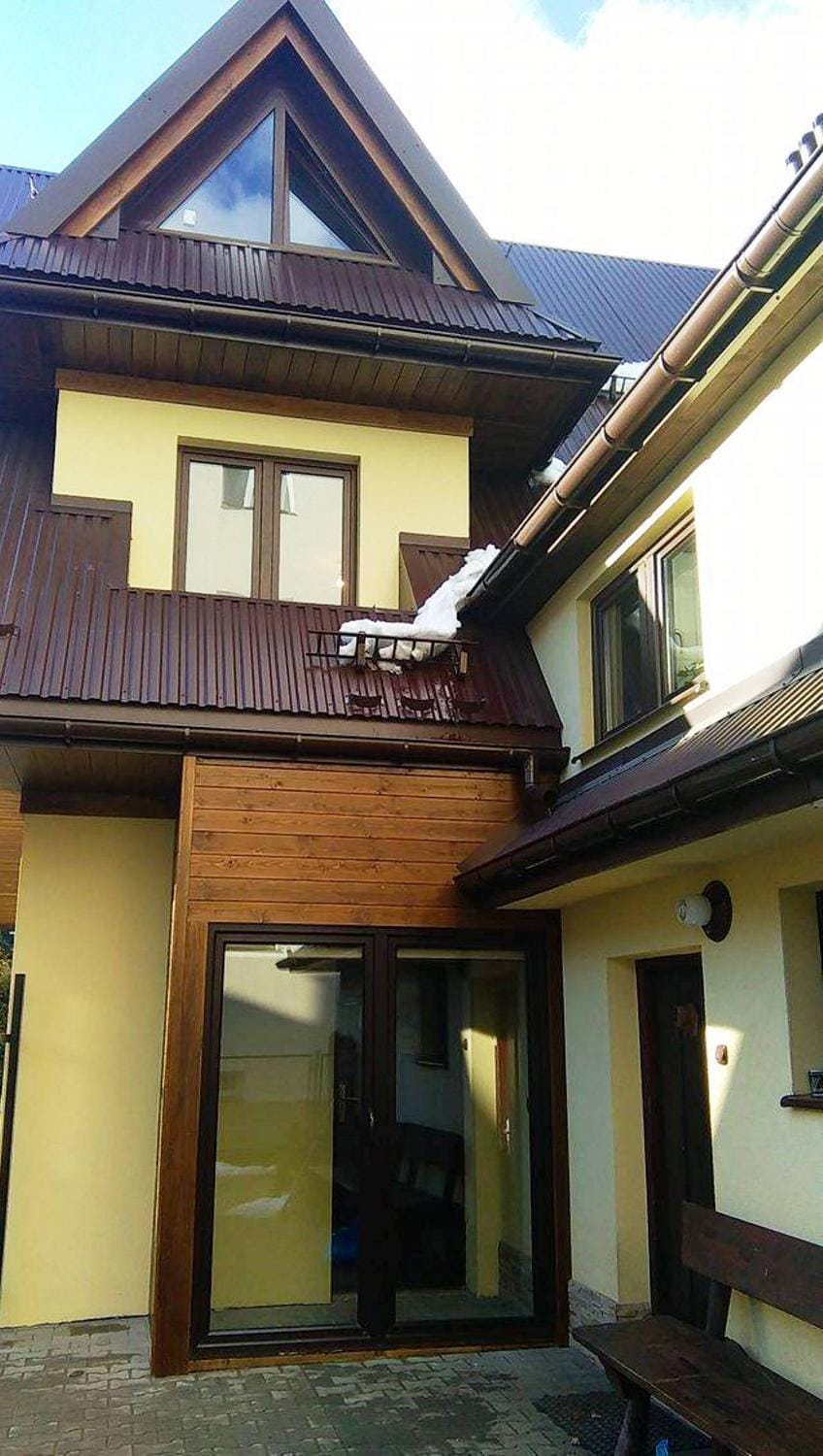 Facade/entrance, Floor plan