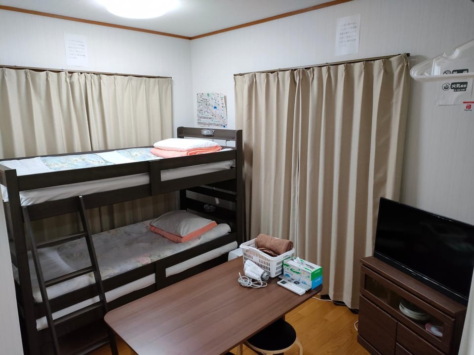 Photo of the whole room, Bedroom, bunk bed
