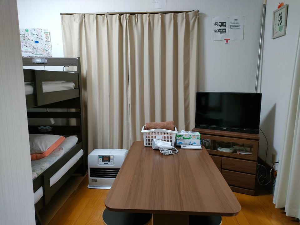 Communal lounge/ TV room, Living room, Photo of the whole room