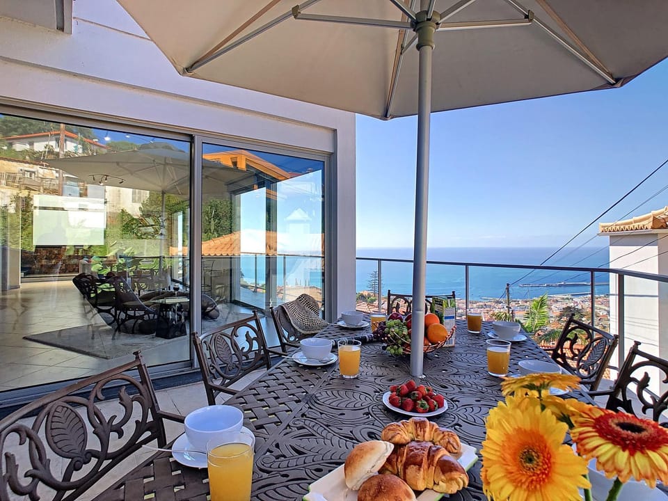 Patio, Sea view
